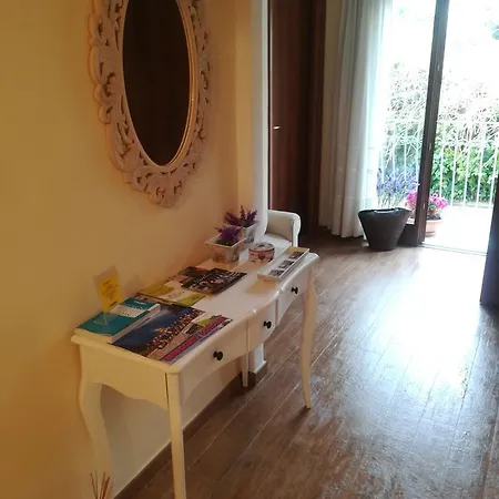 Oda ve Kahvaltı La Dolce Sosta Fonni